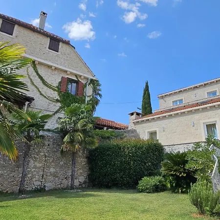 Old Stone With Pool, Jacuzzi, Walled Garden - Kristina Milna (Brac)